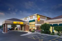 Super 8 by Wyndham Madison South - Bintang 2