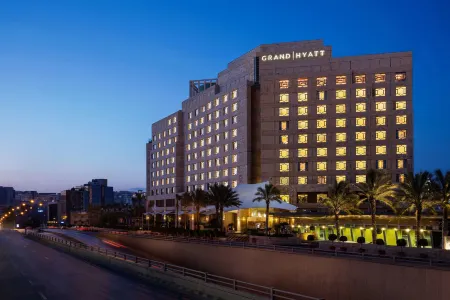 Grand Hyatt Amman Отели рядом с достопримечательностью «Мечеть короля Абдаллы I»