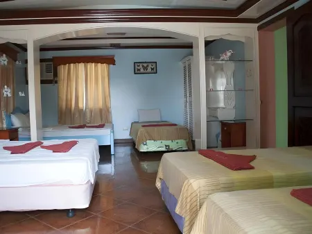 Datag Cordova Home Village Отели в г. Кордова