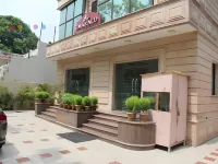 Hotel Emarald, New Delhi Hotel a 