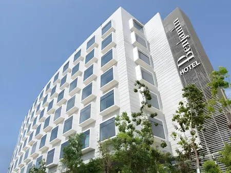 Benjamin Business Hotel Отели в г. Герцлия