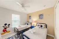 Lake Wilson Family Getaway Villa - Close to Disney!