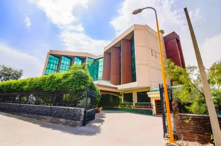 Hotel Devi Grand - Katra