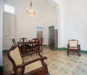 Colonial Apartment 2 balconies
