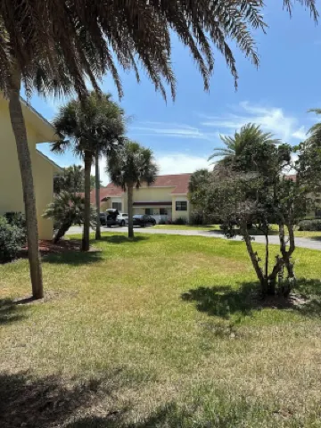 Go for Gold at Captain’s Treasure! Hotels in St. Augustine Beach