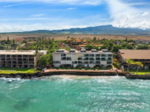 Stunning Modern 3BD West Maui Oceanfront Gem! AC, WIFI, baby & beach gear
