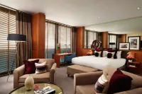 Aviator Hotels near Farnborough Gate Retail Park
