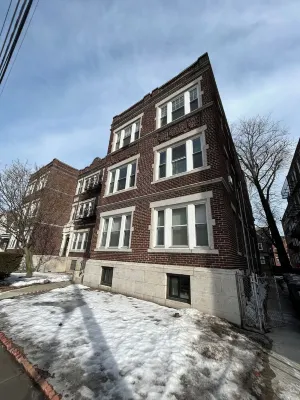 Remodeled Spacious Apartment in Perfect Location