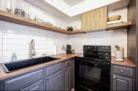 Charming 1-bedroom condo in beautiful Oklahoma City with pool,