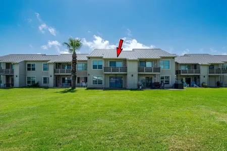 Canoe Lake Casita ~ Bay House Condominiums ~ Sleeps 6