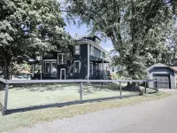 Eclectic & Unique Historic Home Hotele w: Floyd County