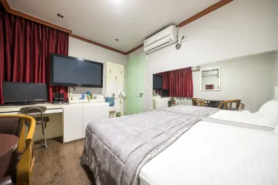 Jinju New World Hotel dekat Jinyang Lake