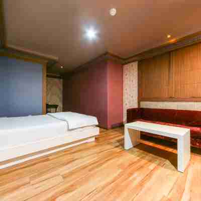 Daegu Daemyeong-Dong Yak Rooms