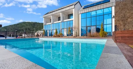 Gyeongju Dasol River Pension Отели рядом со станцией Сингёнджу