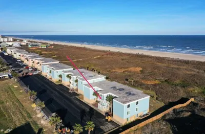Beachfront Patio w Dune View 2 Pools Pickleball Cravin Waves by AvantStay