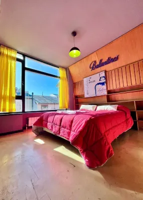 Moving Hostel Travel Bar Hotels in 