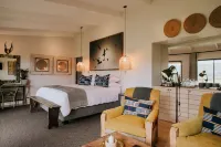 Emily Moon River Lodge Hotels in Keurboomstrand