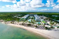 Serenade Punta Cana Beach & Spa Resort Hotel in zona Parco ecologico degli occhi degli indigeni
