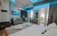 Dim House - balcony