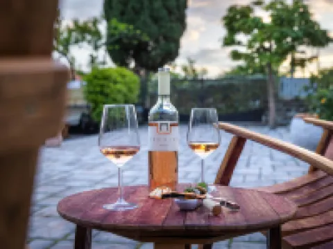 TouristFarm - Apartments "RED FAIRYTALE" Hotels in Koper