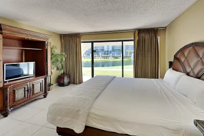 써던 바캉스 렌탈 VI의 에지워터 비치 앤 골프 리조트 Access PCB 주변 호텔