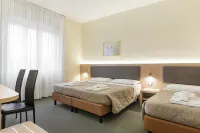 UniHo Hostel Hotels in San Genesio ed Uniti
