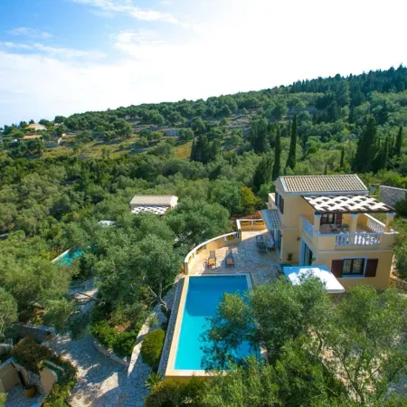 Kalliope Villa - Classic Modern With a Splash of Glam