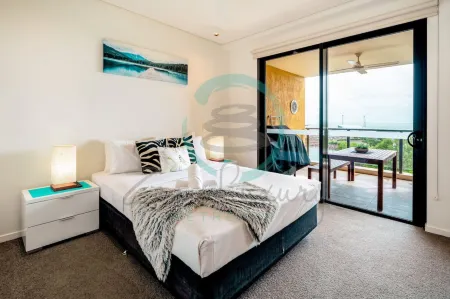 Oceanfront Marvel Harbour View Pool Parking