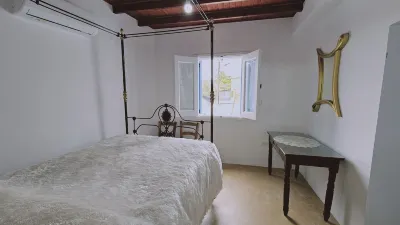 Stay Akoni House Hotels in 