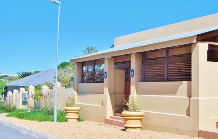 Tourist Lodge Gansbaai