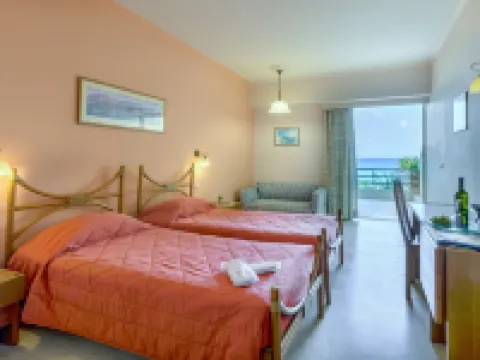 Golden Sand Hotel فنادق في خيوس