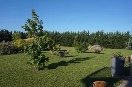 Artémis Hôtel & Spa Bistro Coquet Отели в г. Бриуд