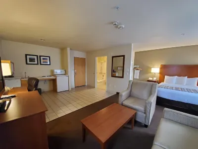 Country Inn & Suites by Radisson, Bend, or Hotels near The Fellowship at Bend