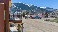The Bent Elbow Hotels in Silverton