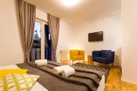 Forgotten Garden Apartments and Rooms