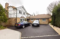 Stunning Private en-Suite Studio in Cobham