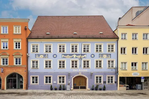 Zur Krone Hotels in Altotting