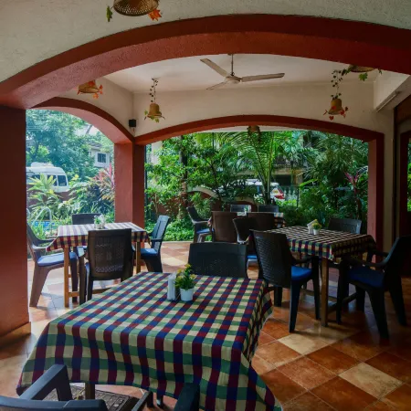 Renzo's Inn