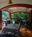 Renzo's Inn