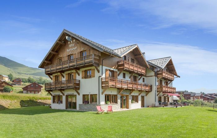 Chalet-Hôtel le Beausoleil, the Originals Relais