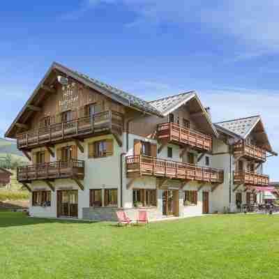 Chalet-Hôtel Le Beausoleil, The Originals Relais Hotel Exterior