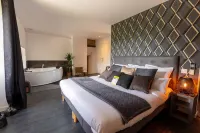 Le Château d'Argens Hotels in Taradeau