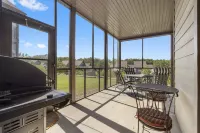 Bounty of Birdie Lane - Golf Courses, Playgrounds & Pool