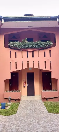 Hostellerie le Relais St Hubert Отели в г. Гаруа