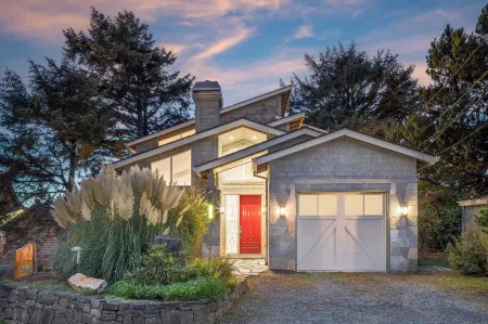 Hot Tub 1 Block to BeachTown Chefs Kitchen Villa Manzanita by AvantStay