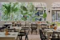 Sendero Hotel Hotels in Playa Guiones