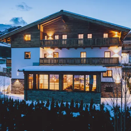 Serviced Luxury Chalet Evi, Ski-in Ski-Out