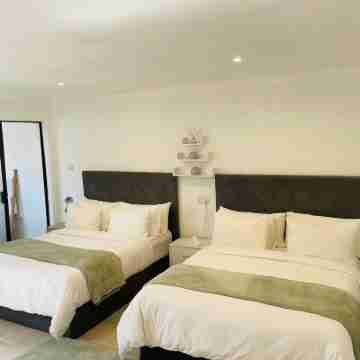 Mellow 2 Bedroomed Cottage - 2083 Rooms