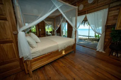 Private Beachfront House with Kayak & Guided Tours Các khách sạn ở 