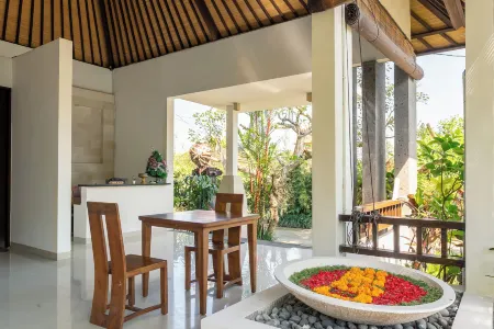 Sukanami Villa Ubud by ecommerceloka Отели рядом с достопримечательностью «Pura Pusering Jagat»